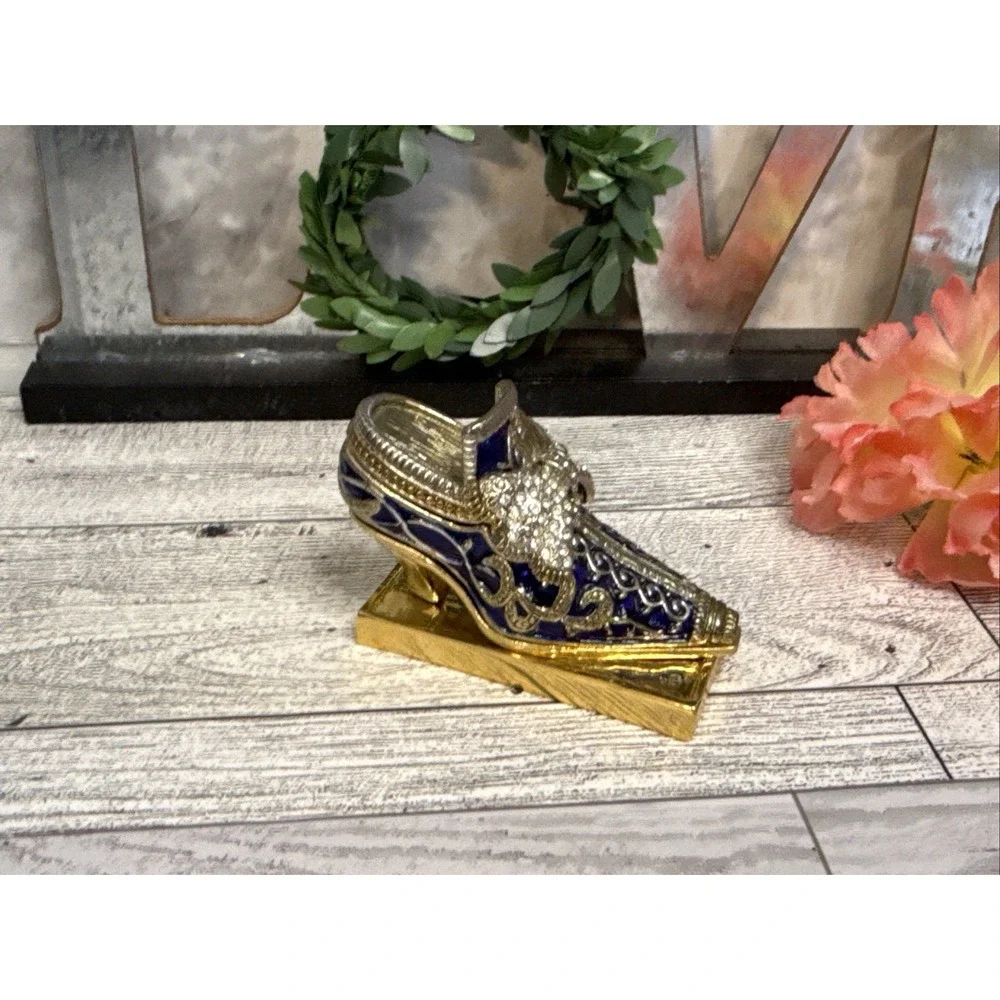 N/A vintage enameled